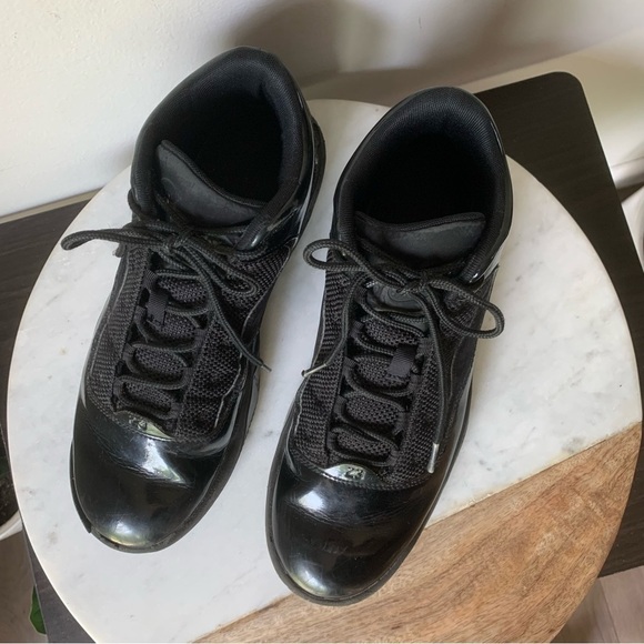 Jordan Max Aura 2 Men\'s Athletic
Sneakers Air Jordan Black on Black 8.5 main image 12